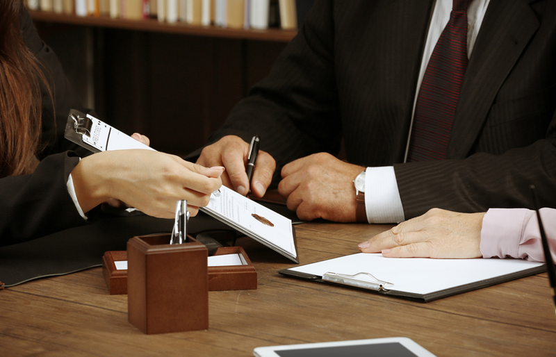 Benefits of Hiring a Bankruptcy Attorney
